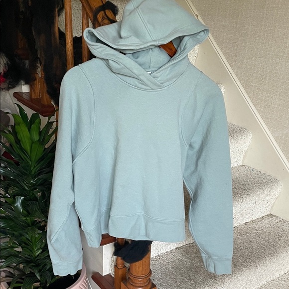 Lululemon Loungeful Cropped Hoodie - Picture 1 of 11